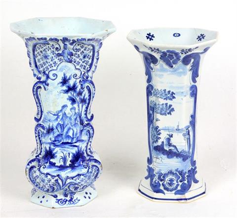 2 holländische Keramikvasen