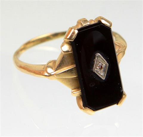 Art Deko Onyx Ring mit Diamant - GG 585