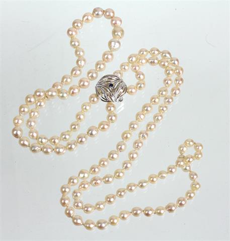 lange Akoya Perlenkette mit Kettenverkürzer