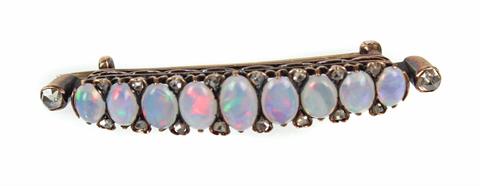 Opal Brosche mit Diamanten